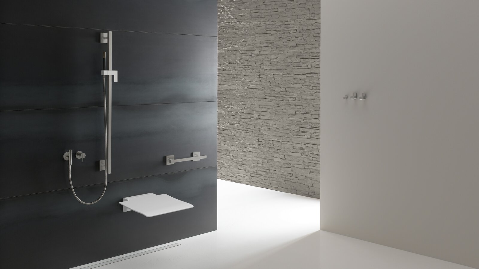 HEWI Range 805 Barrier-free showers in public buildings