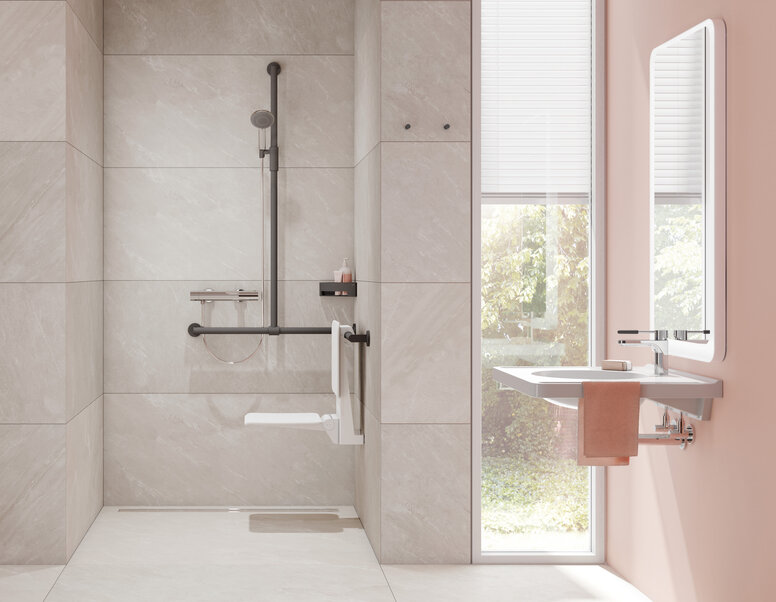 HEWI magnetic shower head holder Shower area equipped with an infinitely adjustable magnetic shower holder